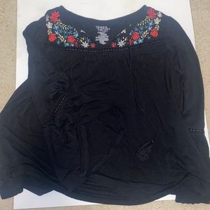 Floral Long sleeve top with tassels